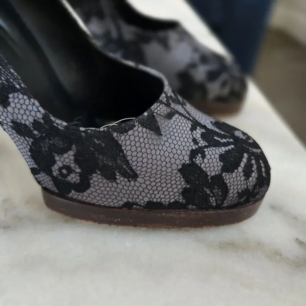 Gucci Black Grey Floral Lace and Satin Platform Round Toe Pumps Size 39 - Picture 2 of 10